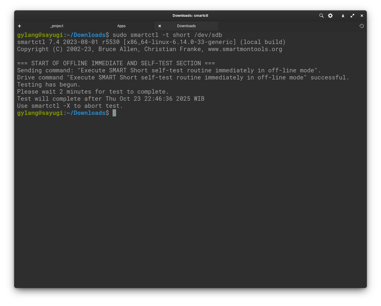 Perintah smartctl -t short di Terminal Linux