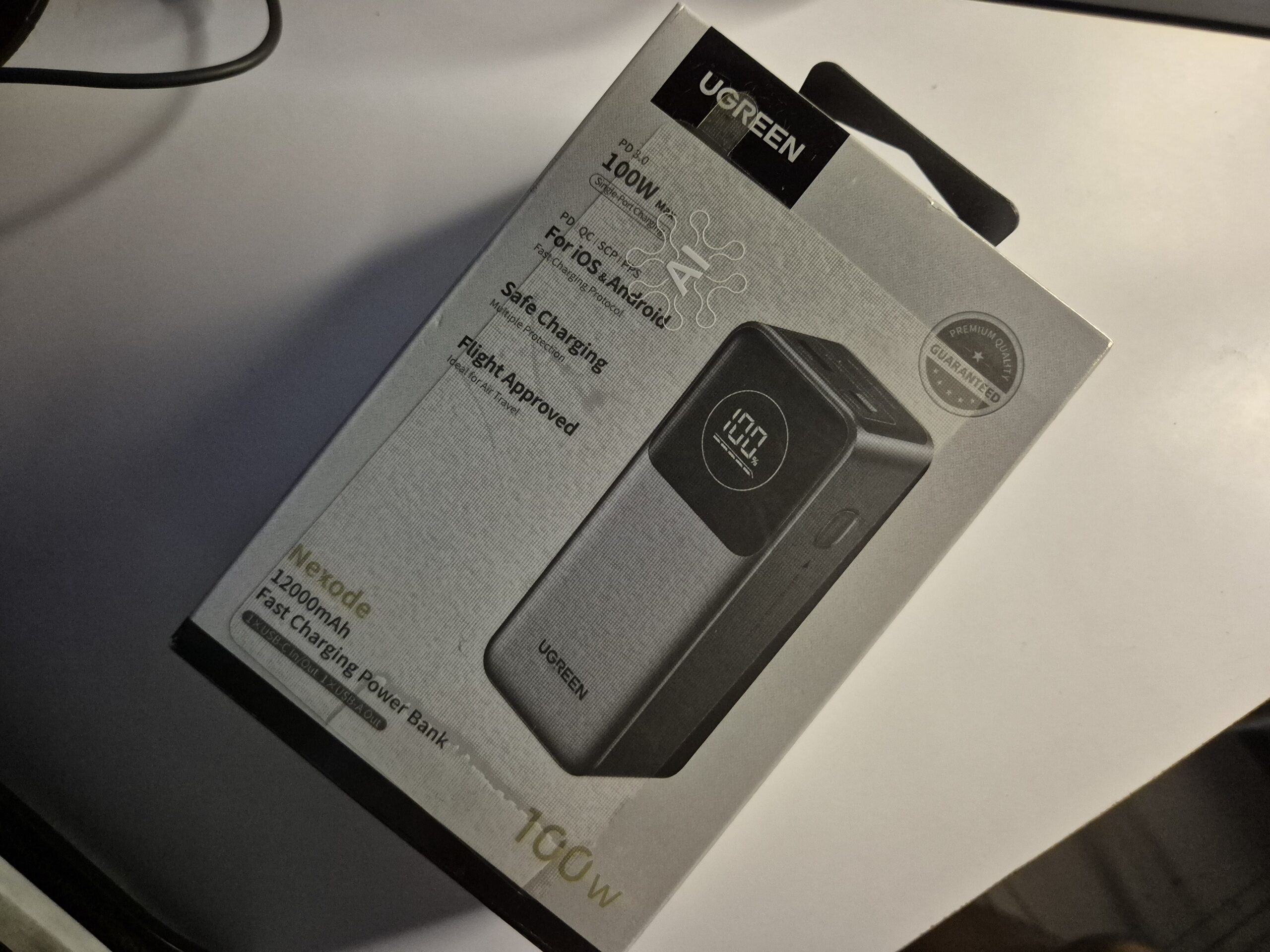 Packaging minimalis Power bank UGREEN Nexode 12000mAh