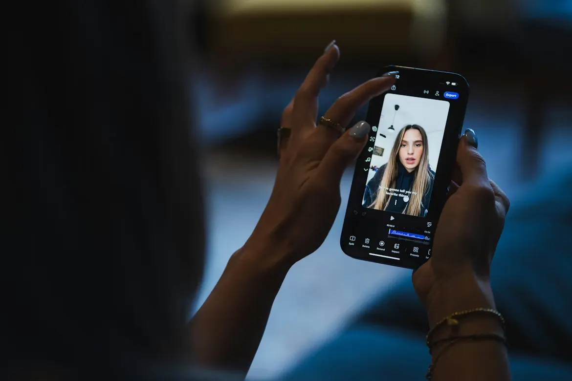 Visualisasi workflow editing video pendek yang rapi dan terstruktur