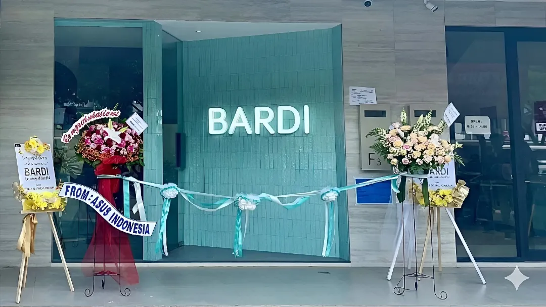 Pendiri BARDI Smart Home saat peresmian experience store