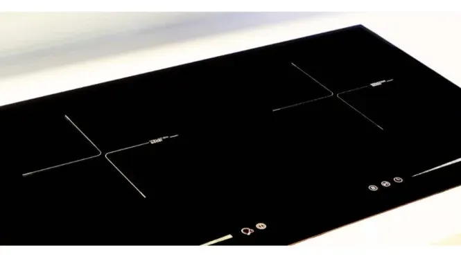 Kompor listrik induksi MODENA dengan teknologi Low Power Constant Heat