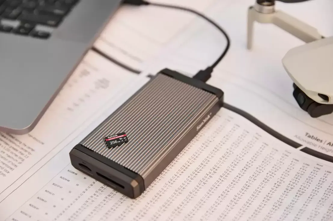 SanDisk Pro-Reader SD Express untuk transfer data super cepat