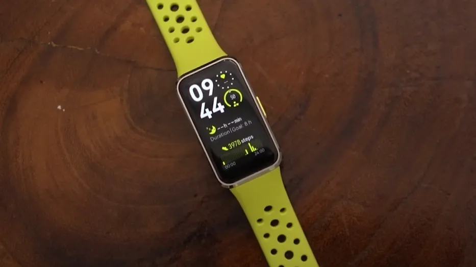 Huawei Band 11 dengan desain tipis