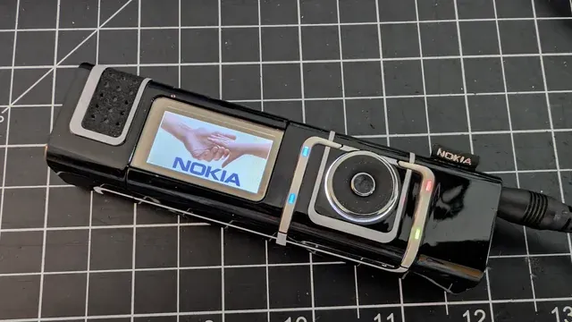 Nokia 7280, ponsel berbentuk lipstik tanpa keypad