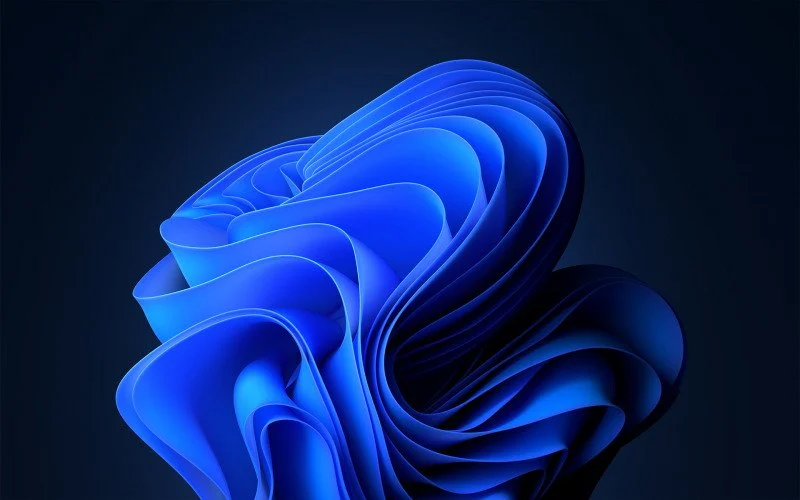 Tampilan desktop Windows 11 dengan notifikasi update